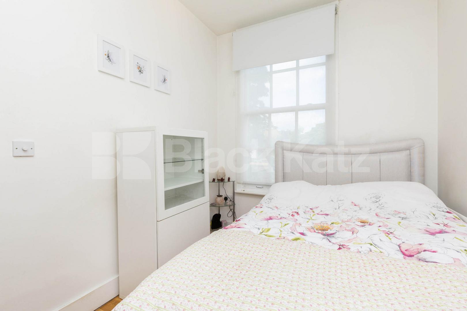 one bedroom property in gated conversion with communal garden Camden Road , Islington
